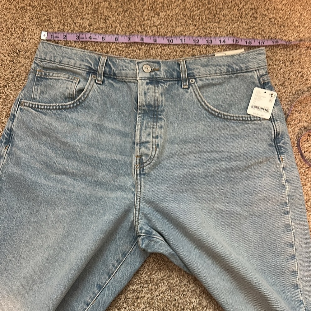 Free People Light Wash Denim Knee-Length Jean Shorts - Picture 11 of 11